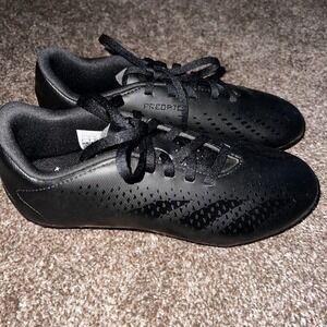 Adidas Predator Accuracy.4 Turf Soccer Cleats Low‎ Molded Studs Youth Size 4.5